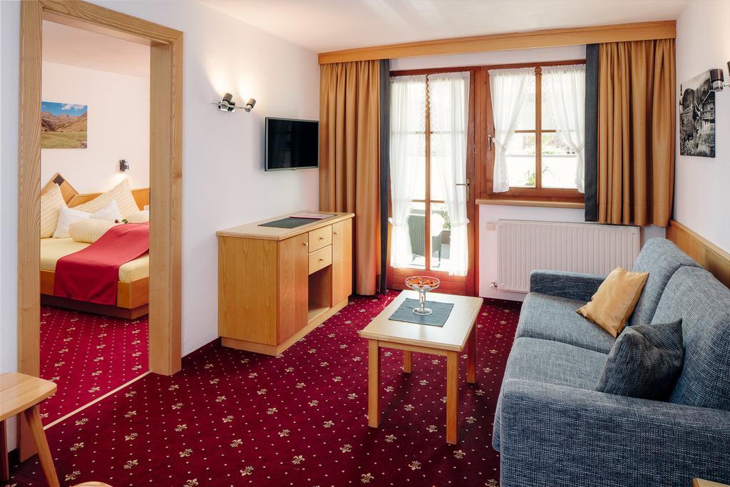Hotel Appartement Platzergasse Fiss Exterior photo